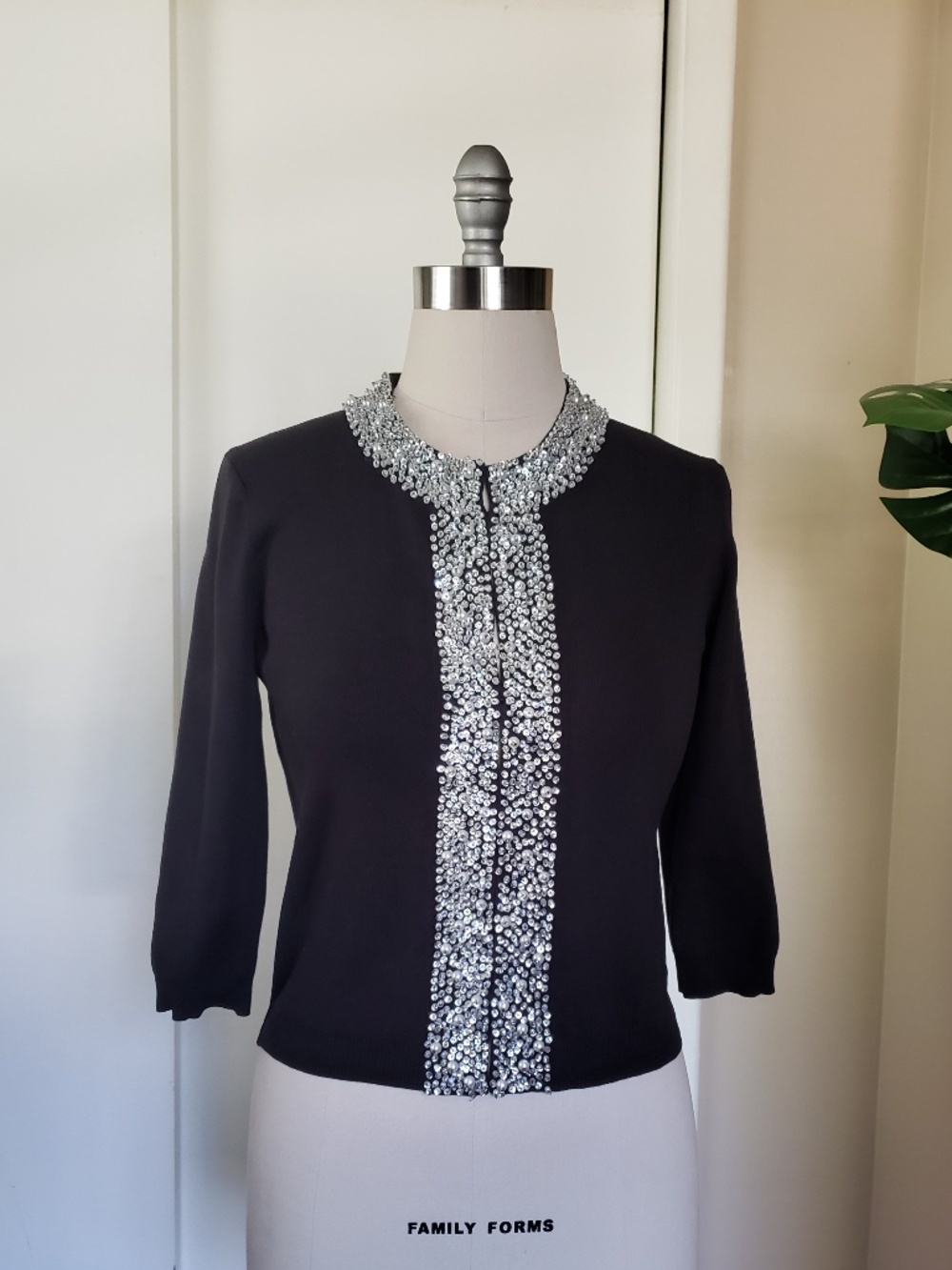 Silk Sweater Embellished Neckline Size Medium Petite